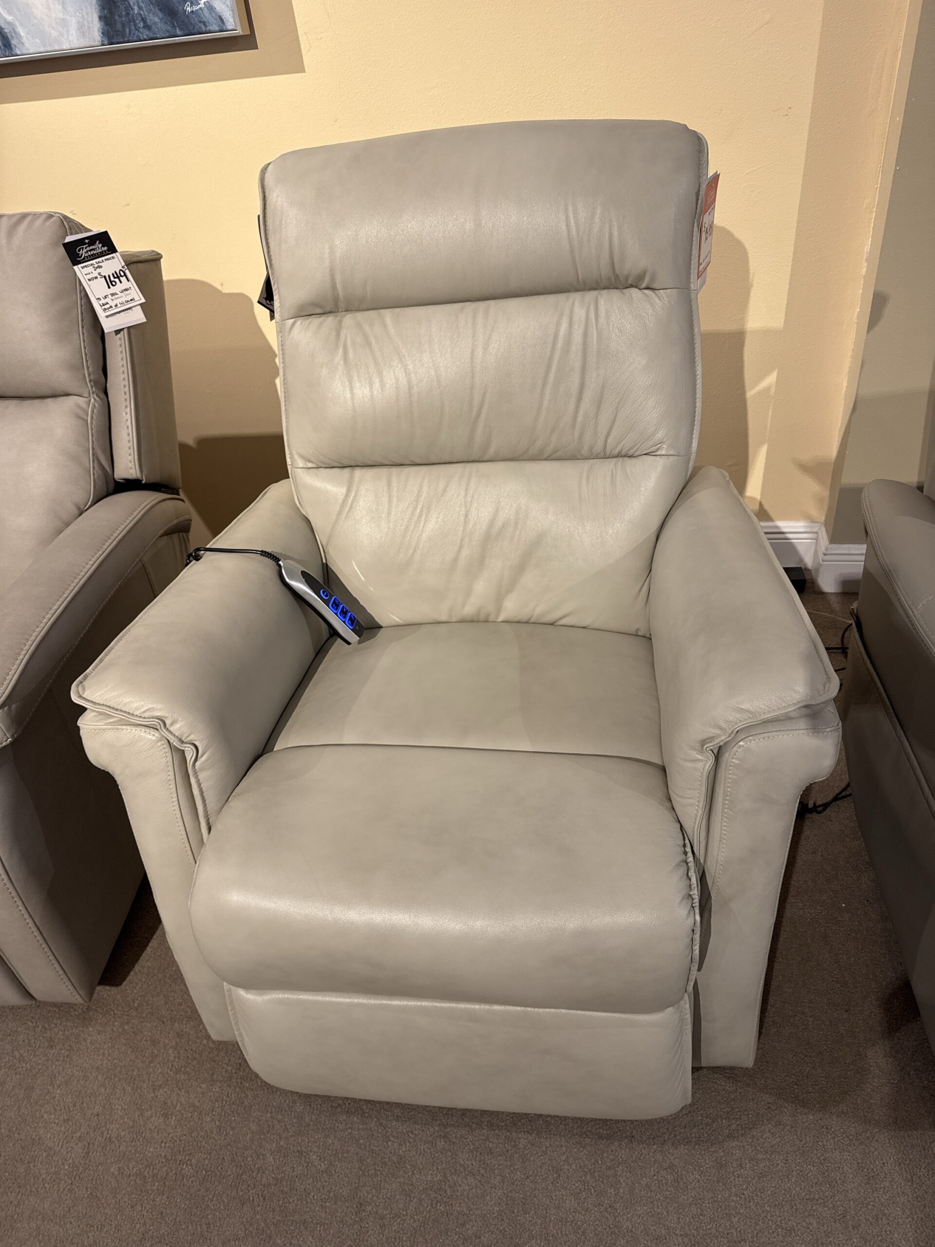 1663b16f-51f2-49ee-9bb3-fbc85a831161-8193-00000210fdab4cf4_file Power Head Rest Lift Recliner - Image 1